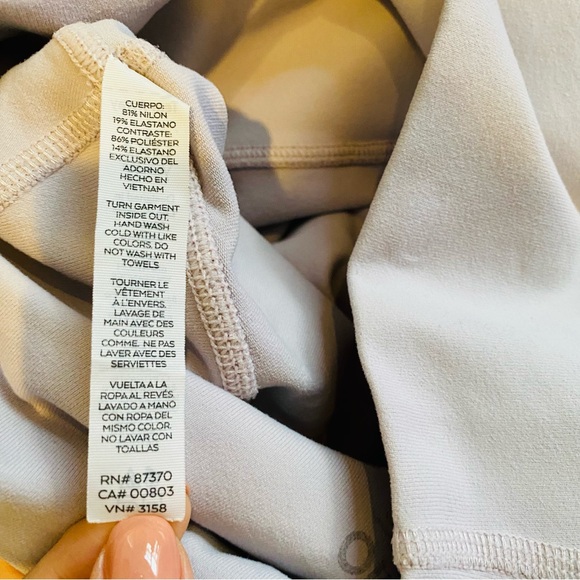 ALO Yoga High-Waist Airbrush Moto Legging in Lavender Cloud, Size XS - Picture 13 of 14